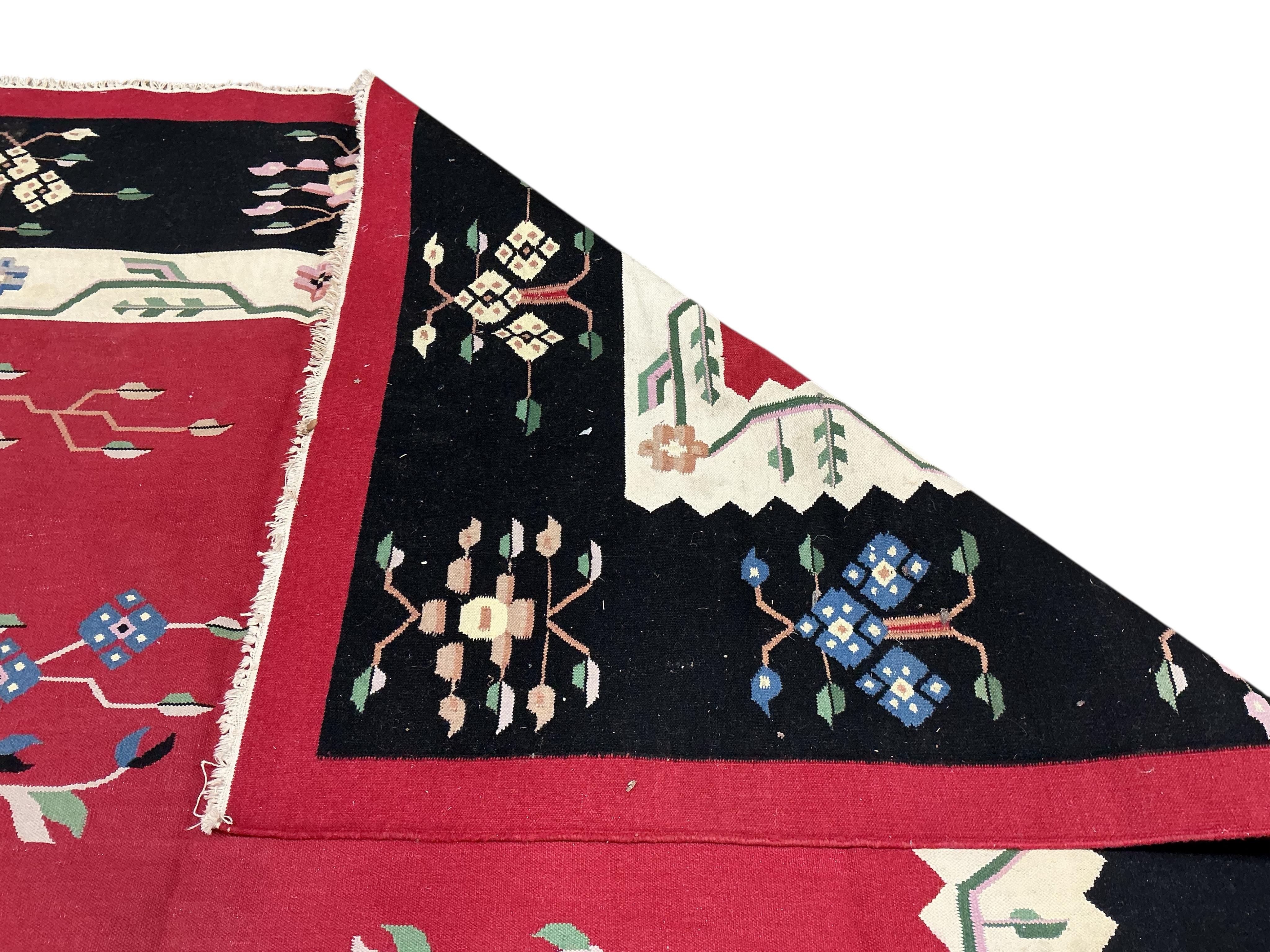 An Arabian design Kilim, 300 x 277cm